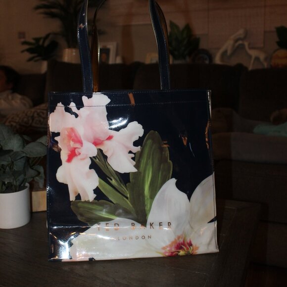 Ted Baker POLY GLOSSY NAVY FLORAL TOTE MEDIUM - Picture 1 of 4